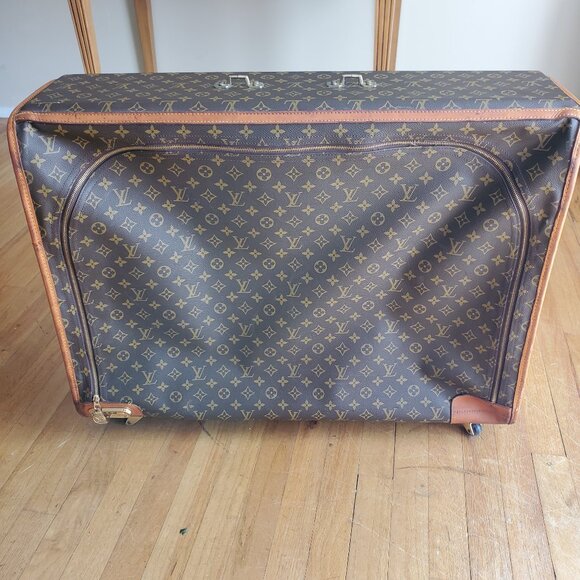 Monogram Louis Vuitton roller suitcase - Picture 1 of 5